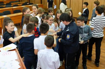 Experienţă educativă pentru elevi, în cadrul proiectului „Academia Junior Club” imaginea 19