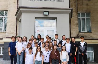 Experienţă educativă pentru elevi, în cadrul proiectului „Academia Junior Club” imaginea 4