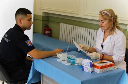 Campania „MAI donează, MAI salvează!” a debutat la Academia „Ștefan cel Mare”, cu implicarea activă a angajaților MAI imaginea 7