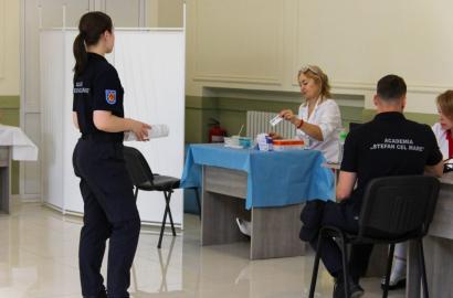 Campania „MAI donează, MAI salvează!” a debutat la Academia „Ștefan cel Mare”, cu implicarea activă a angajaților MAI imaginea 5