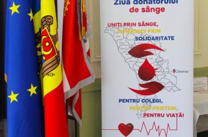 Campania „MAI donează, MAI salvează!” a debutat la Academia „Ștefan cel Mare”, cu implicarea activă a angajaților MAI imaginea 1