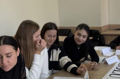 Educație pentru pace și egalitate: reflecții în cadrul Cercului Științific „Areopag” imagine 4