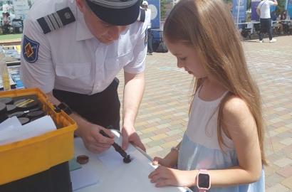 Caravana Drepturilor Omului la Hîncești: un spațiu interactiv de învățare și conștientizare imagine 8