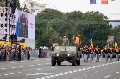 Cu demnitate, în pas cu istoria image2