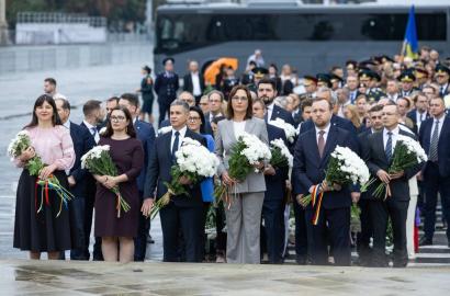 Astăzi, onorăm trecutul, prețuim prezentul și privim cu încredere spre viitorul Republicii Moldova image4