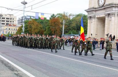 Cu demnitate, în pas cu istoria image6