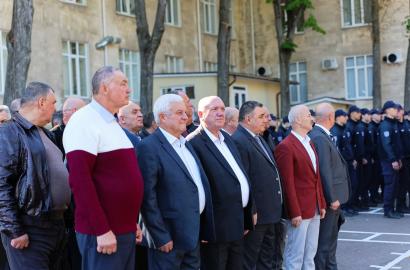 După 40 de ani, din nou împreună la Alma Mater imagine 2