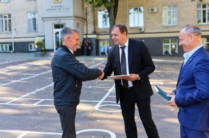 După 40 de ani, din nou împreună la Alma Mater imagine 7